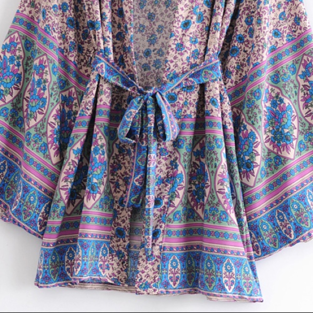 Gorgeous kimono tops - Picture 9 of 11